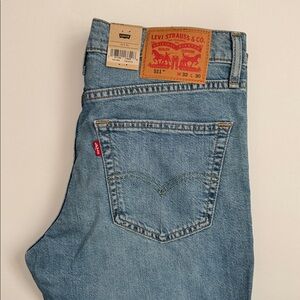 NWT Levi's Light Blue Slim Jeans for Men - 32x30 👖